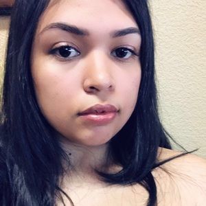 Meet your Posher, Desiree